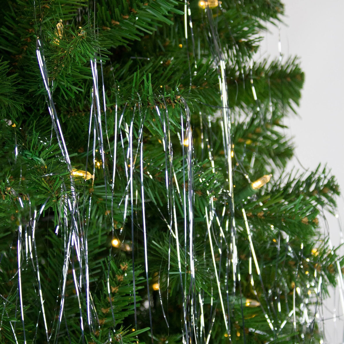 Northlight 1000ct Silver Tinsel Icicle Strands - 18" Christmas Decorations - Product image 1